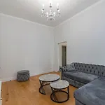 Riverside 1 Bd By Domvia