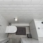 Riverside 1 Bd By Domvia