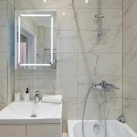 Riverside 1 Bd By Domvia Apartment