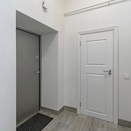 Riverside 1 Bd By Domvia *